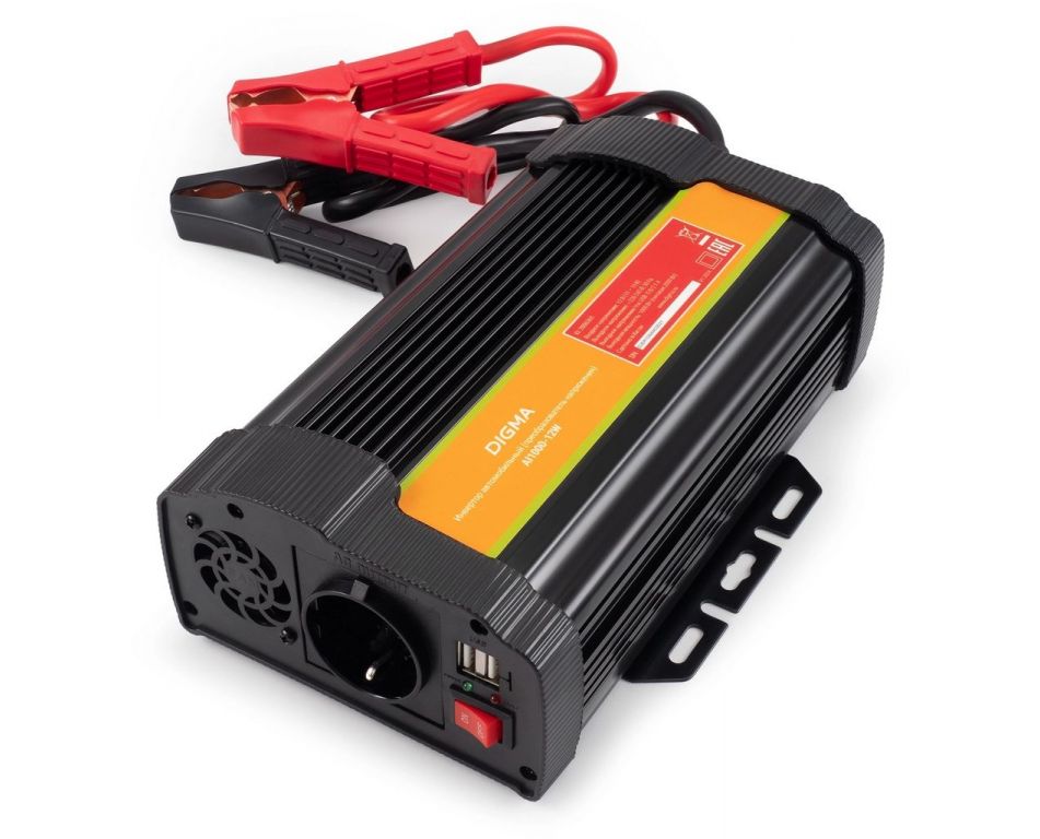 Автомобильный инвертор Digma AI1000-12W