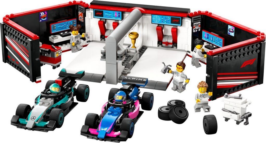 Конструктор LEGO City 60444 Гараж F1 Mercedes-AMG и Alpine