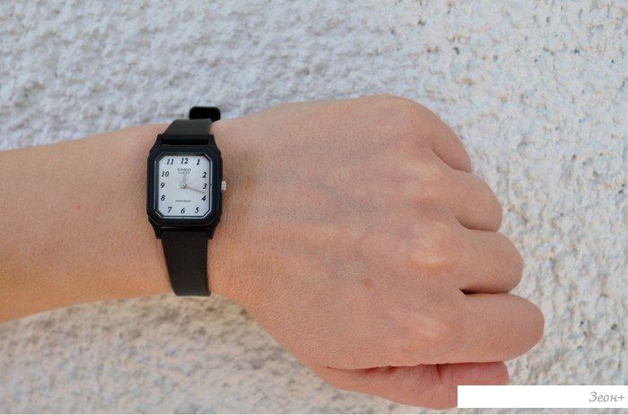 Наручные часы Casio LQ-142-7B