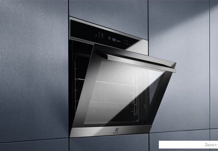 Электрический духовой шкаф Electrolux SenseCook 700 EOE7F31X