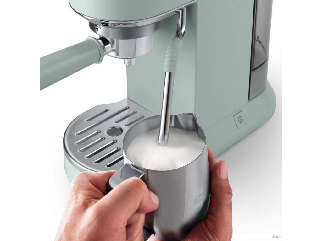 Рожковая кофеварка DeLonghi Dedica EC890.GR