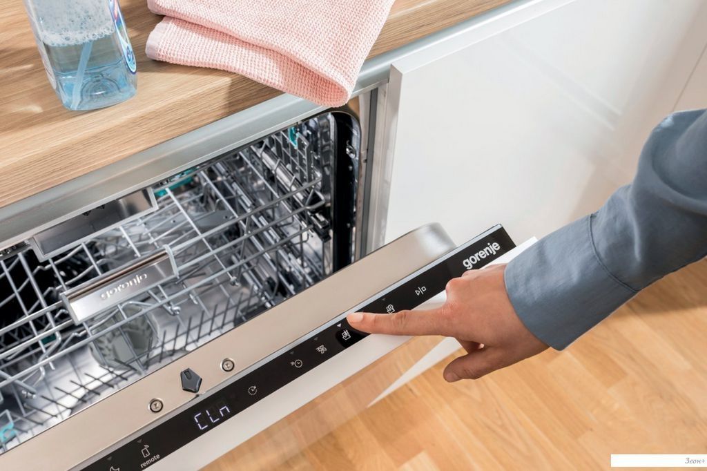 Встраиваемая посудомоечная машина Gorenje GV642D90