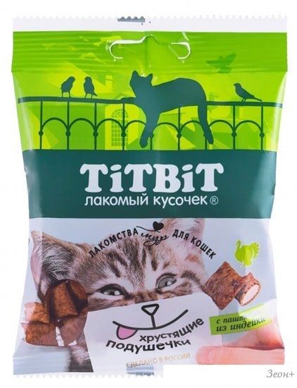 Лакомство для кошек TiTBiT Хрустящие подушечки с паштетом из индейки 30 г