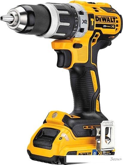 Дрель-шуруповерт DeWalt DCD796D2