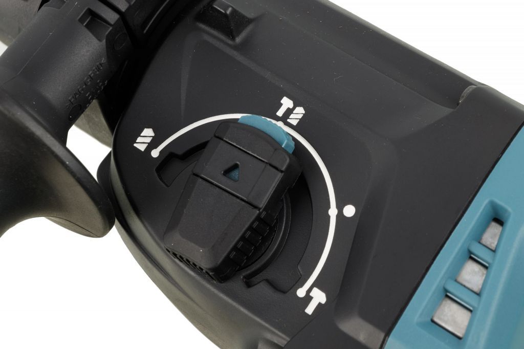Перфоратор Makita DHR242Z