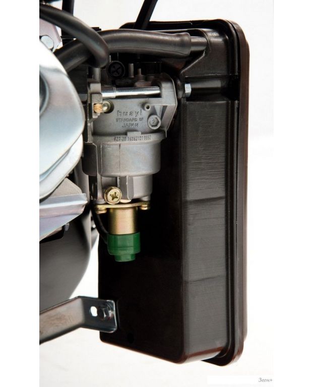 Бензиновый генератор Daewoo Power GDA 7500DPE-3