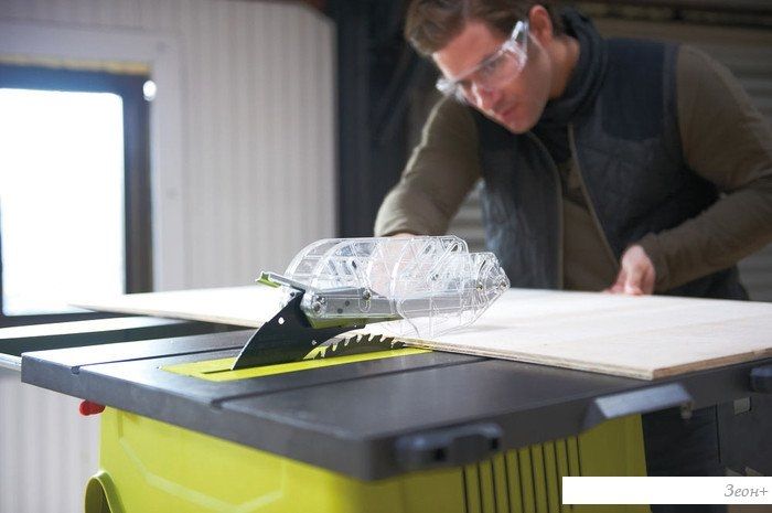 Станок Ryobi RTS 1800 S-G