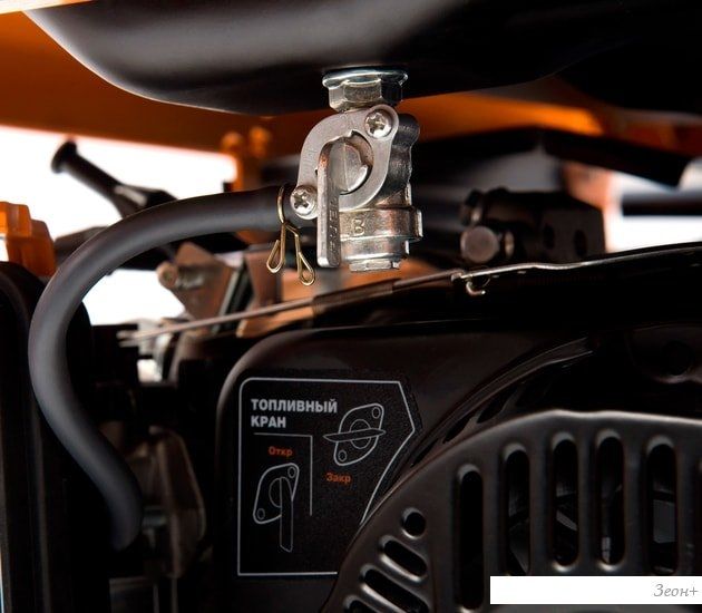 Бензиновый генератор Daewoo Power GDA 7500DFE