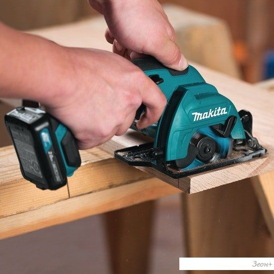 Дисковая пила Makita HS301DZ (без АКБ)