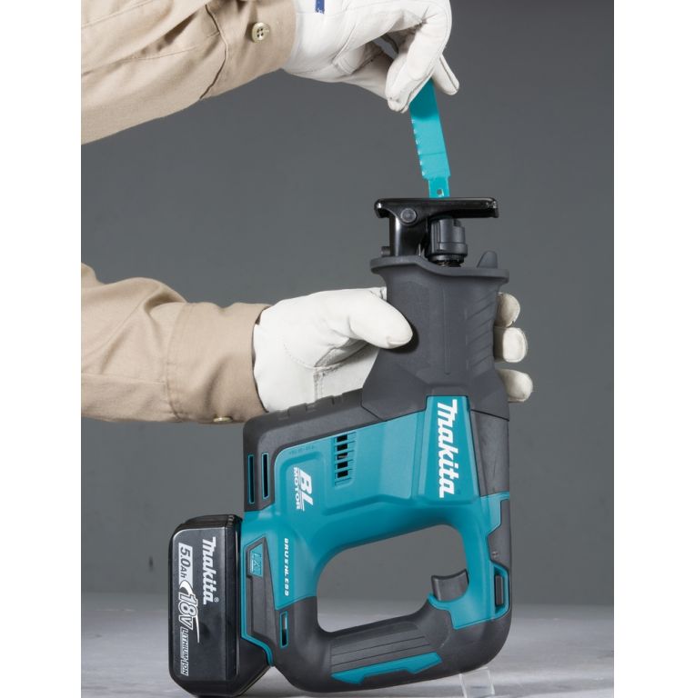 Сабельная пила Makita DJR188Z