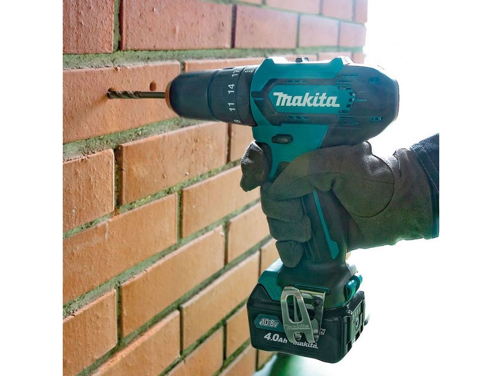 Дрель-шуруповерт Makita HP333DWME (с 2-мя АКБ, кейс)