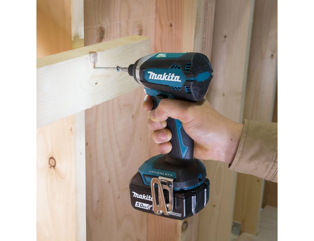 Шуруповерт Makita DTD153Z (без АКБ)
