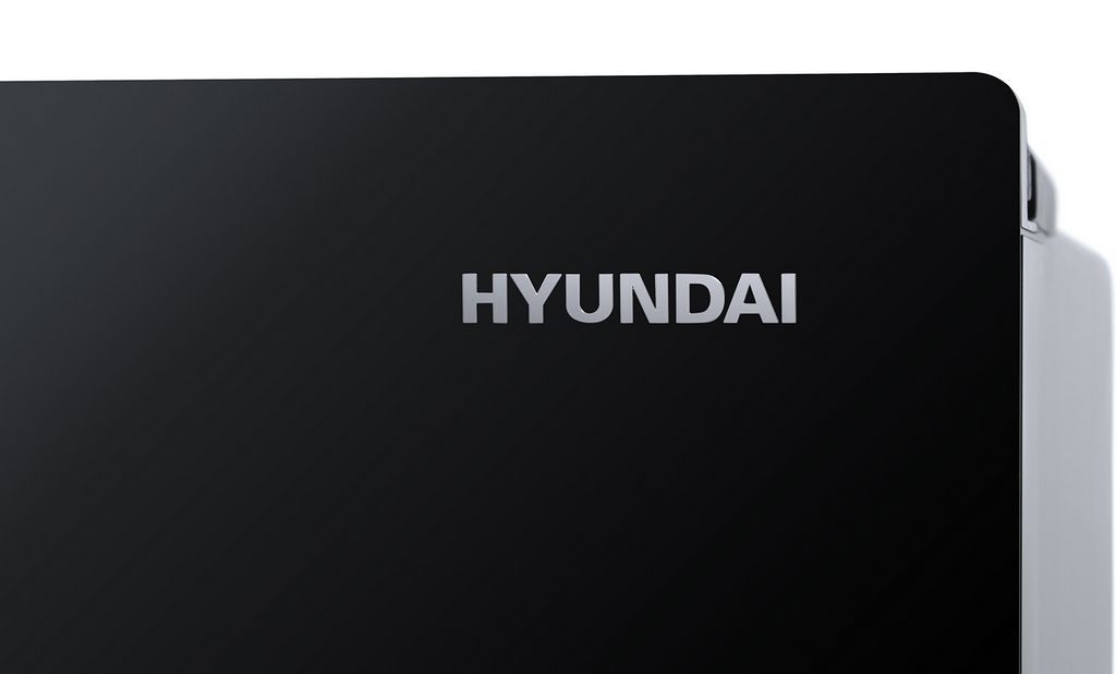 Четырёхдверный холодильник Hyundai CM5005F