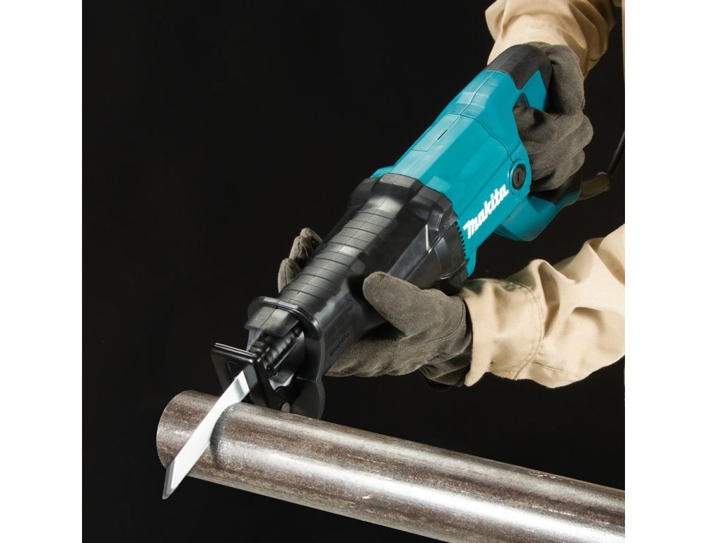 Сабельная пила Makita JR3051TK