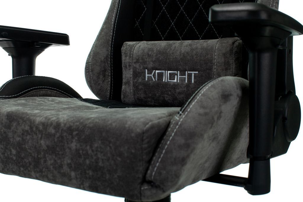Кресло Бюрократ Viking 7 Knight B Fabric (черный)