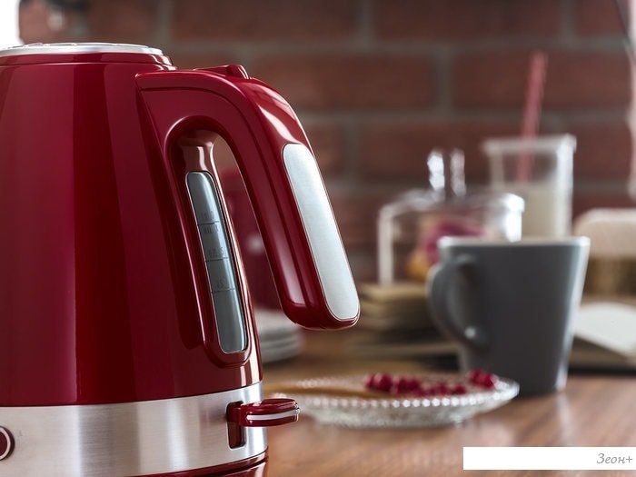 Электрочайник DeLonghi Active Line KBLA2001.R