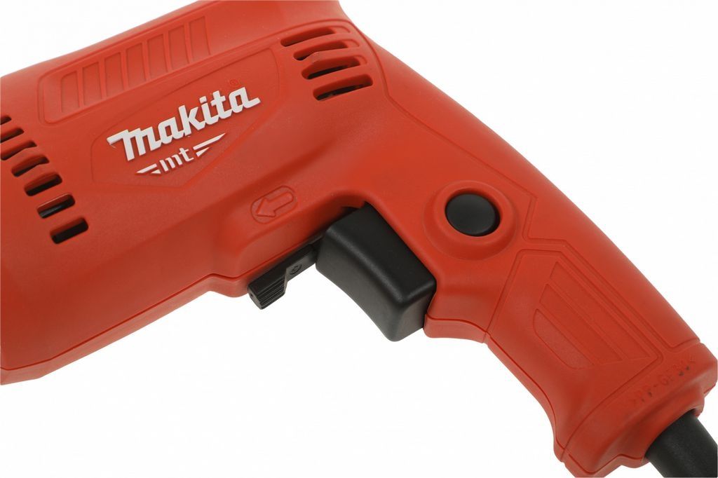 Безударная дрель Makita MT M0600