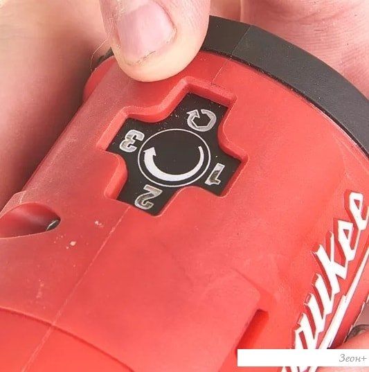 Гайковерт Milwaukee M12 FIW14-0 4933464611 (без АКБ)