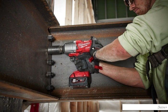 Гайковерт Milwaukee M18 Fuel OneFHIWF12-0X One-Key (без АКБ, кейс)