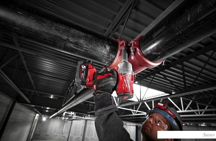 Гайковерт Milwaukee M18 ONEFHIWF12-502X 4933459727 (с 2-мя АКБ, кейс)