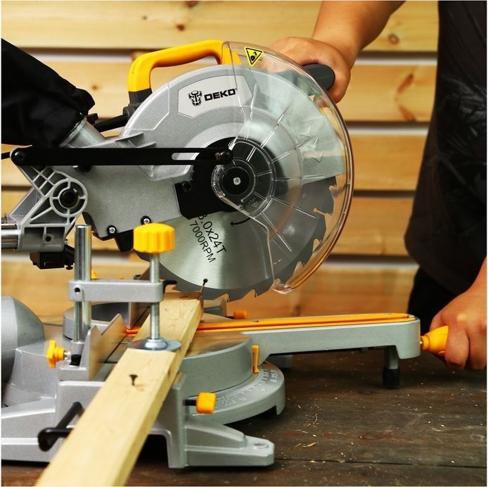 Торцовочная пила Deko DKMS2200-255 Laser 063-4218