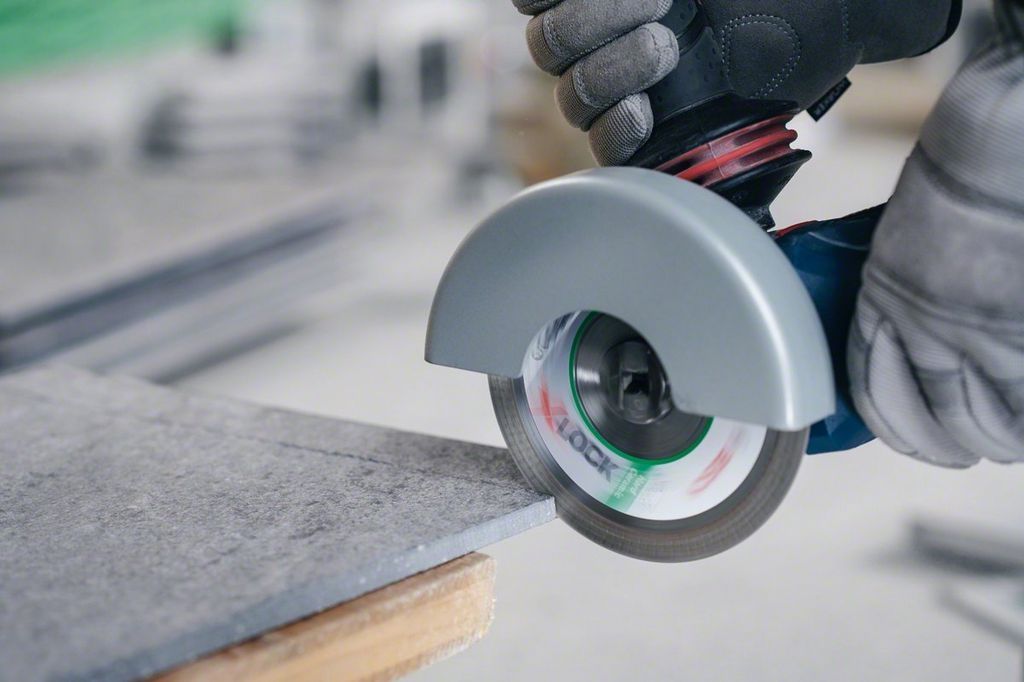 Отрезной диск алмазный Bosch 2.608.615.138