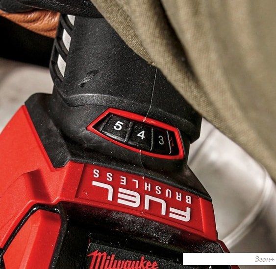 Угловая шлифмашина Milwaukee M18 FSAGV125XB-0X Fuel 4933478436 (без АКБ)