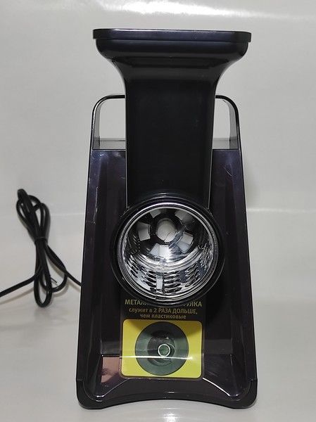 УЦЕНКА Мясорубка электрическая Vitek VT-3613 BN (Б/У - после ремонта,трещина)